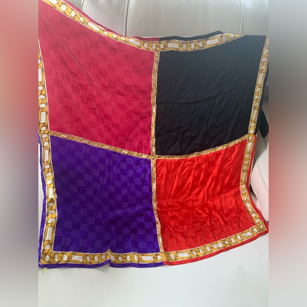 Beautiful Collection XIX Gold and Black Scarf